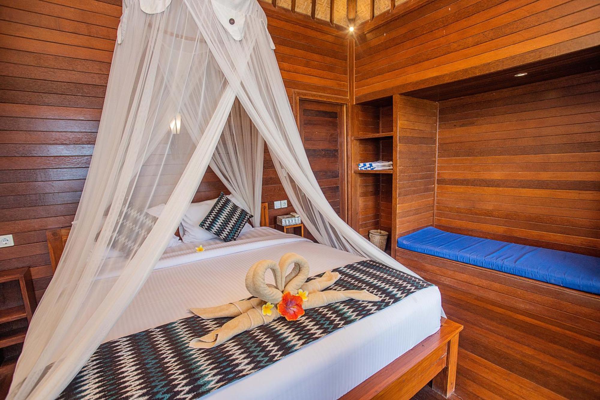 Tawe Ocean Blue Villa Lembongan Nusa Lembongan  Exterior photo